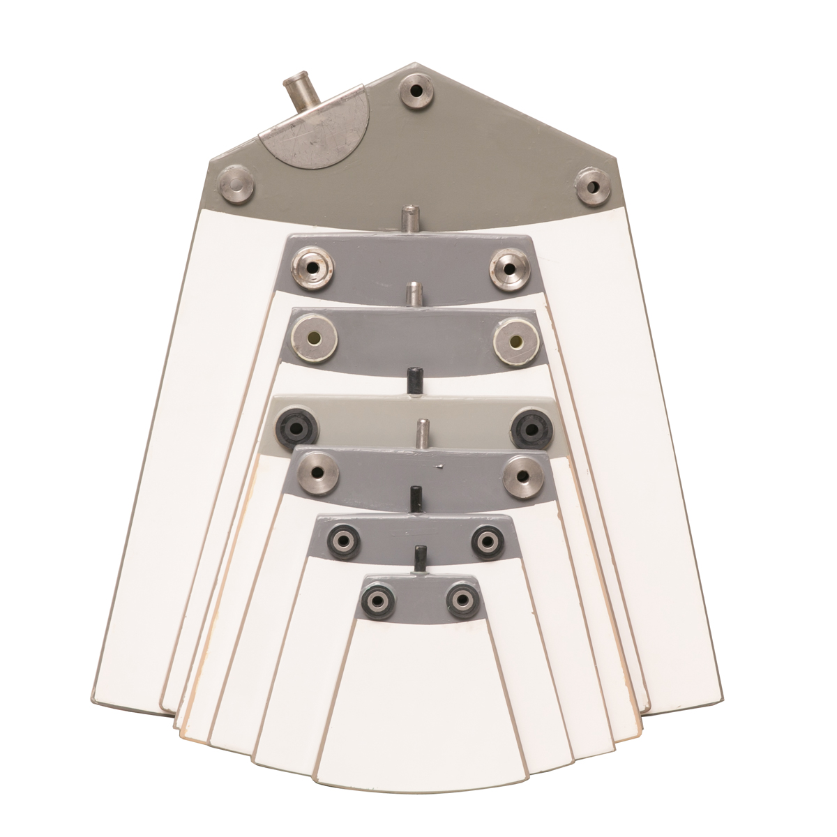 Ceramic filter plates with different dimensions and connection details