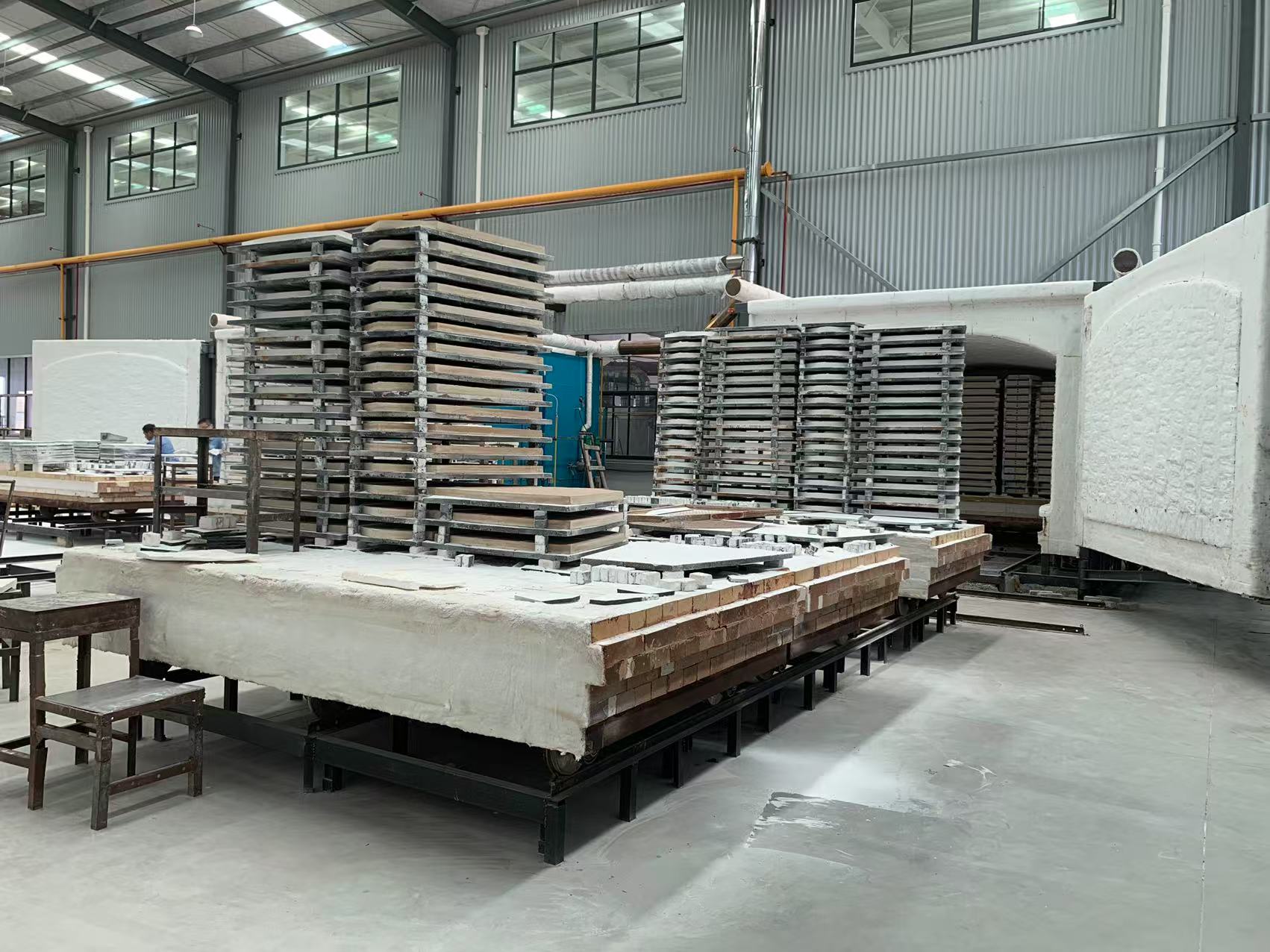 Ceramic filter plates during production